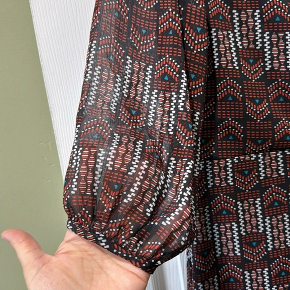 CHAPS Beautiful Dress - Picture 11 of 12